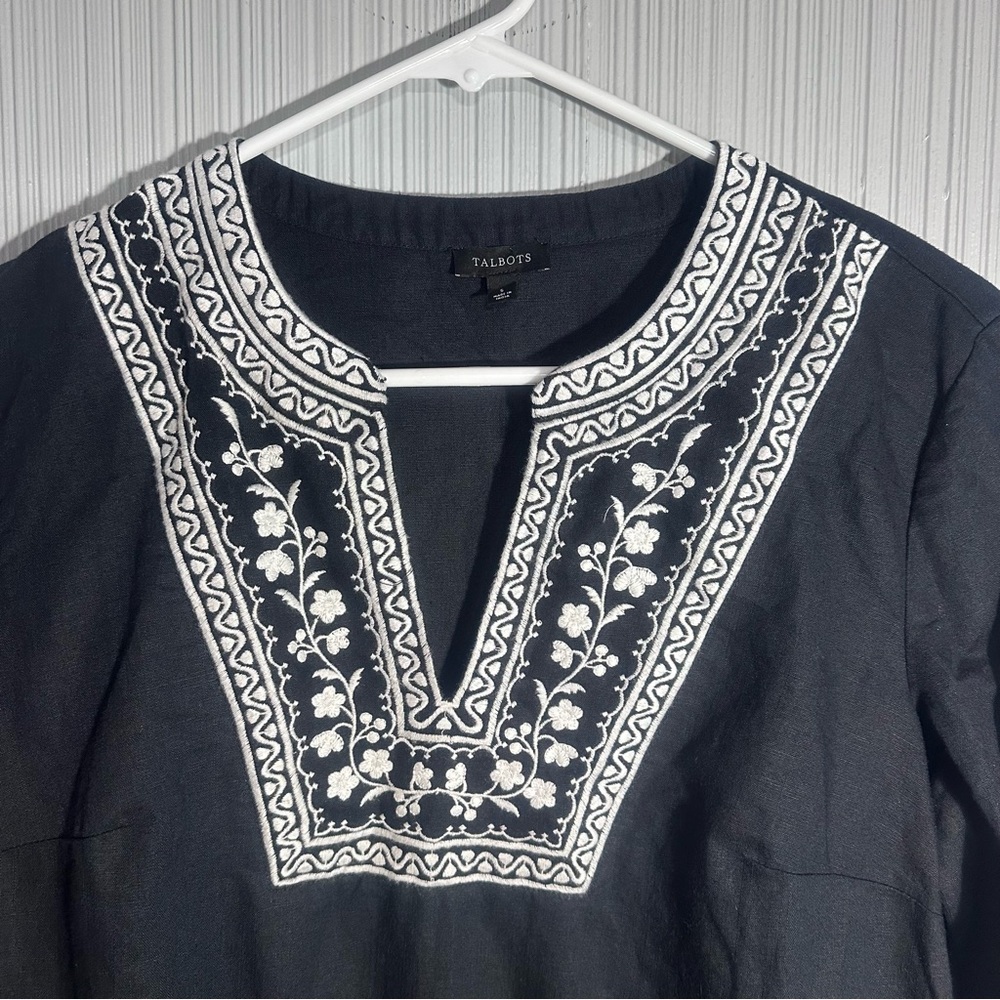 Talbots linen blend black embroidered top shirt women’s small - Picture 4 of 9